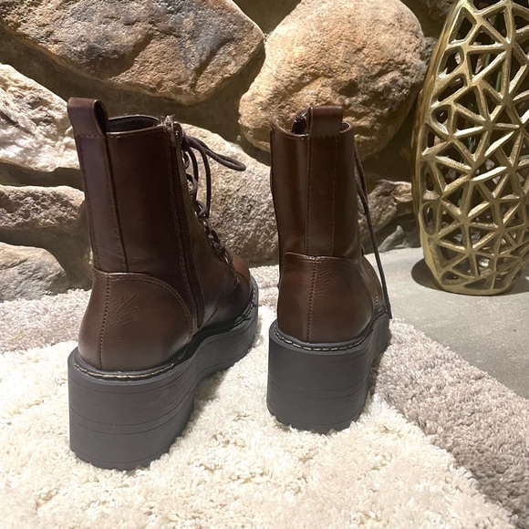 Chelsea boots. Perfect condition. - Picture 6 of 7